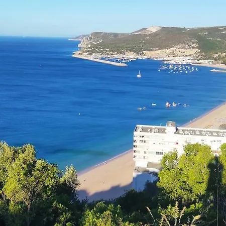 Sesimbra - Praia E Castelo Exterior photo