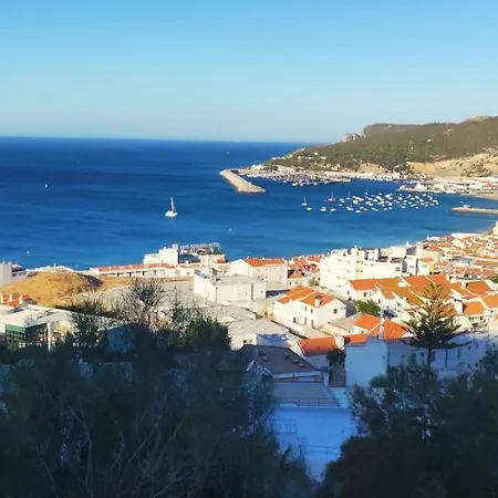 Sesimbra - Praia E Castelo Exterior photo